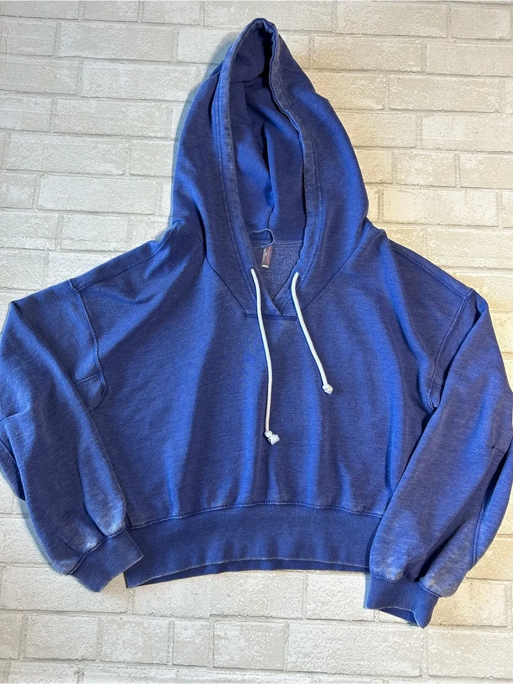 Free People Blue Hooded Cropped Sweatshirt size Medium